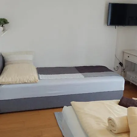 Malas * Rošini